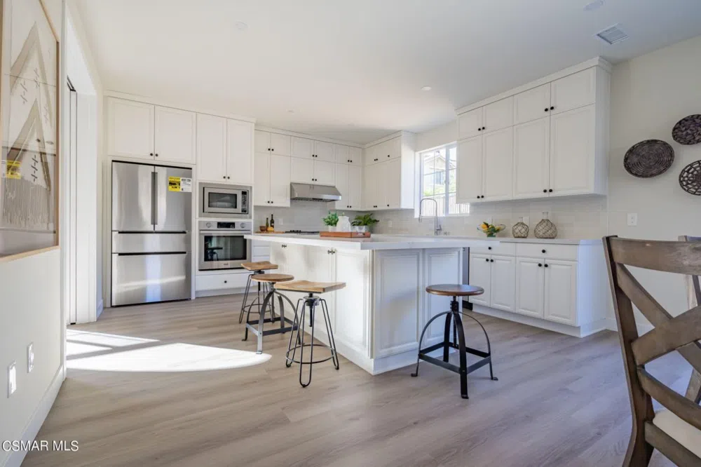 4683 Summit Avenue Simi Valley, CA 93063