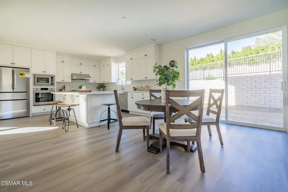 4683 Summit Avenue Simi Valley, CA 93063