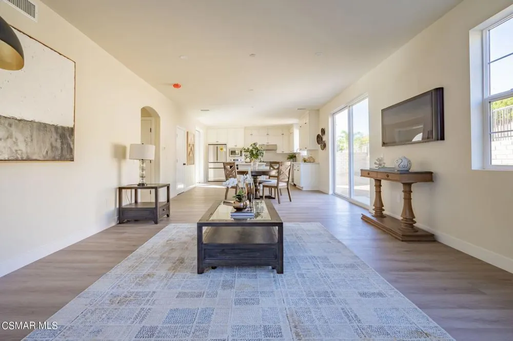 4683 Summit Avenue Simi Valley, CA 93063