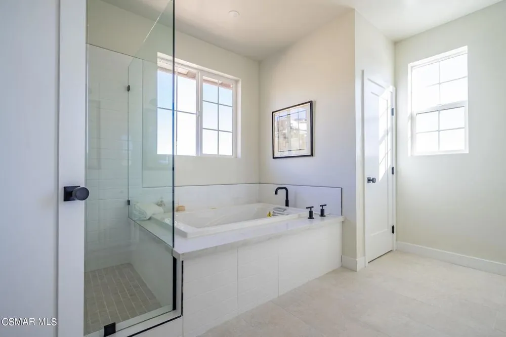 4683 Summit Avenue Simi Valley, CA 93063