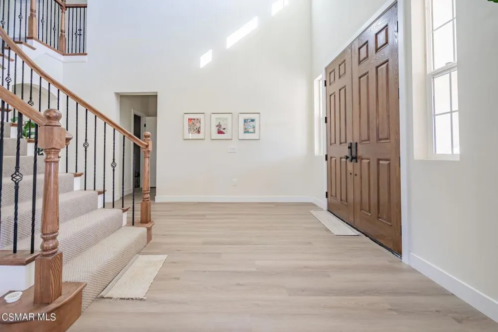 4683 Summit Avenue Simi Valley, CA 93063