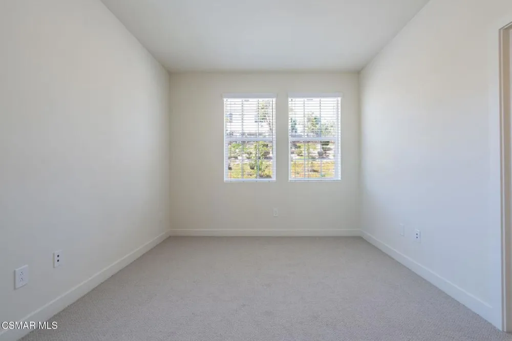 4683 Summit Avenue Simi Valley, CA 93063
