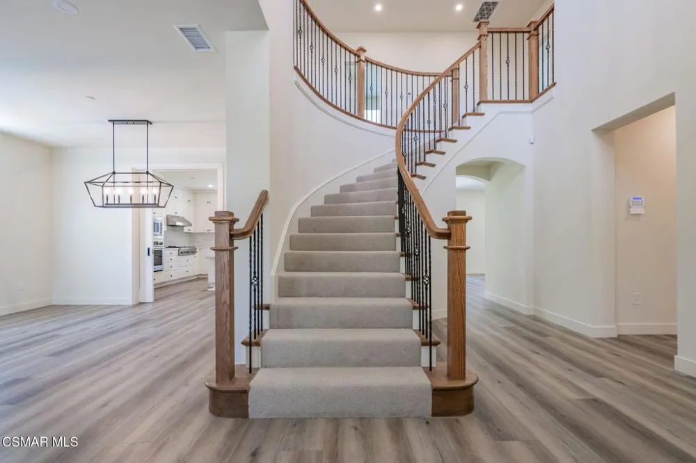 4683 Summit Avenue Simi Valley, CA 93063