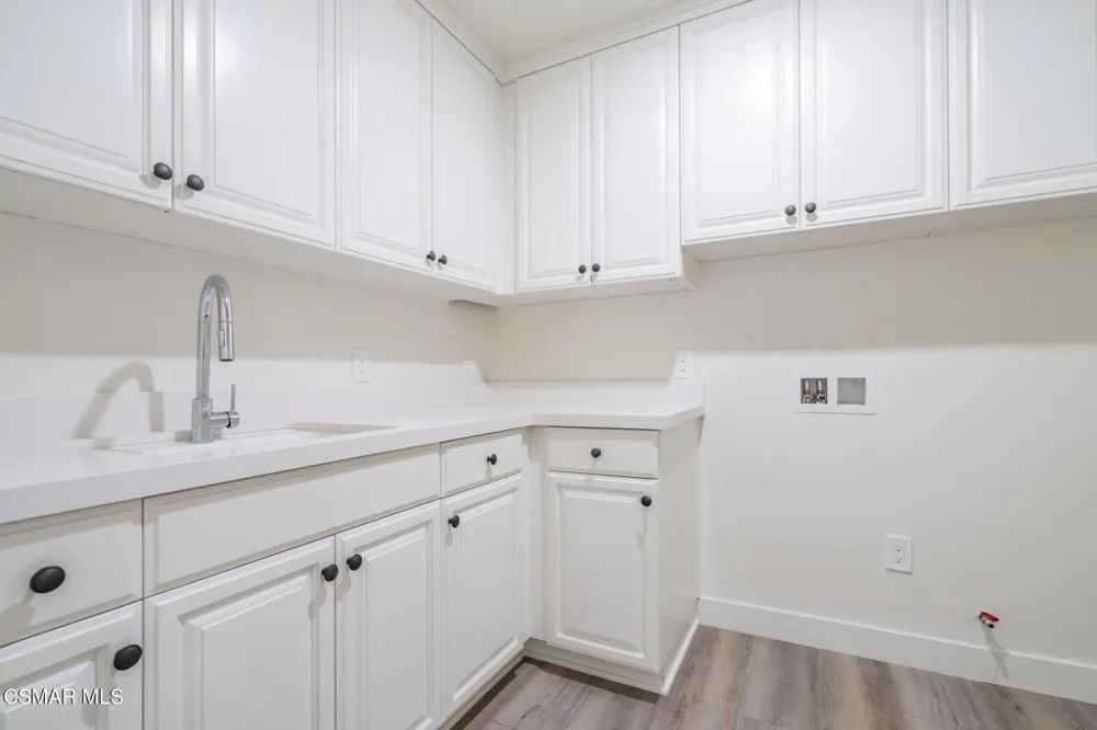 4683 Summit Avenue Simi Valley, CA 93063