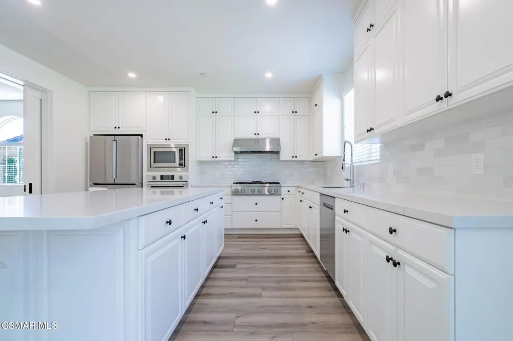4683 Summit Avenue Simi Valley, CA 93063