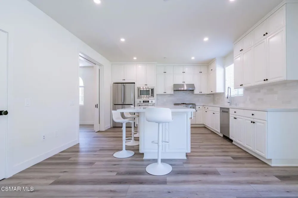 4683 Summit Avenue Simi Valley, CA 93063