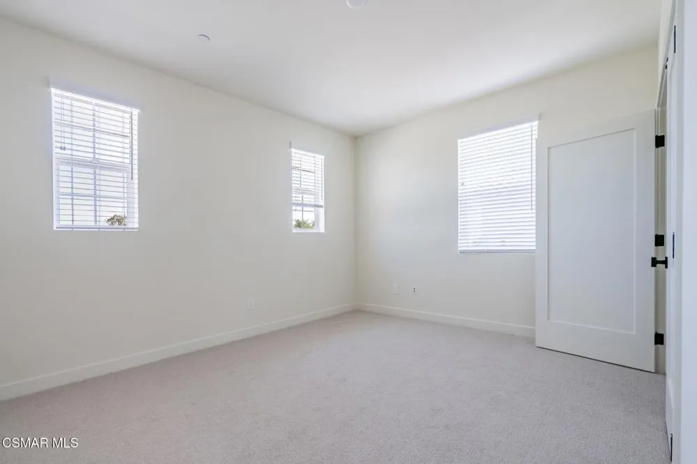 4683 Summit Avenue Simi Valley, CA 93063