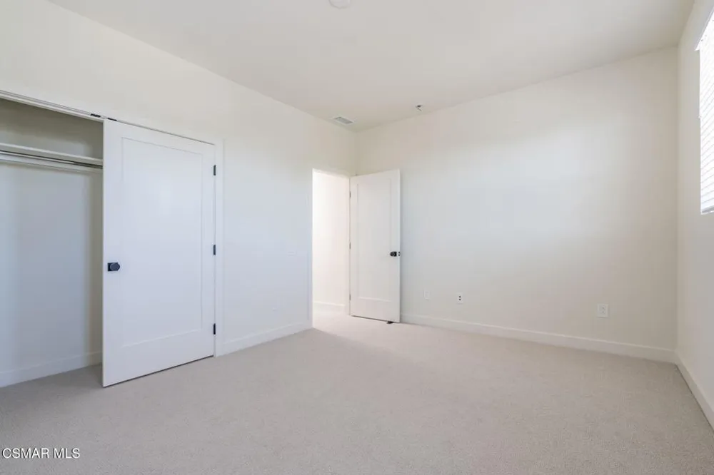 4683 Summit Avenue Simi Valley, CA 93063