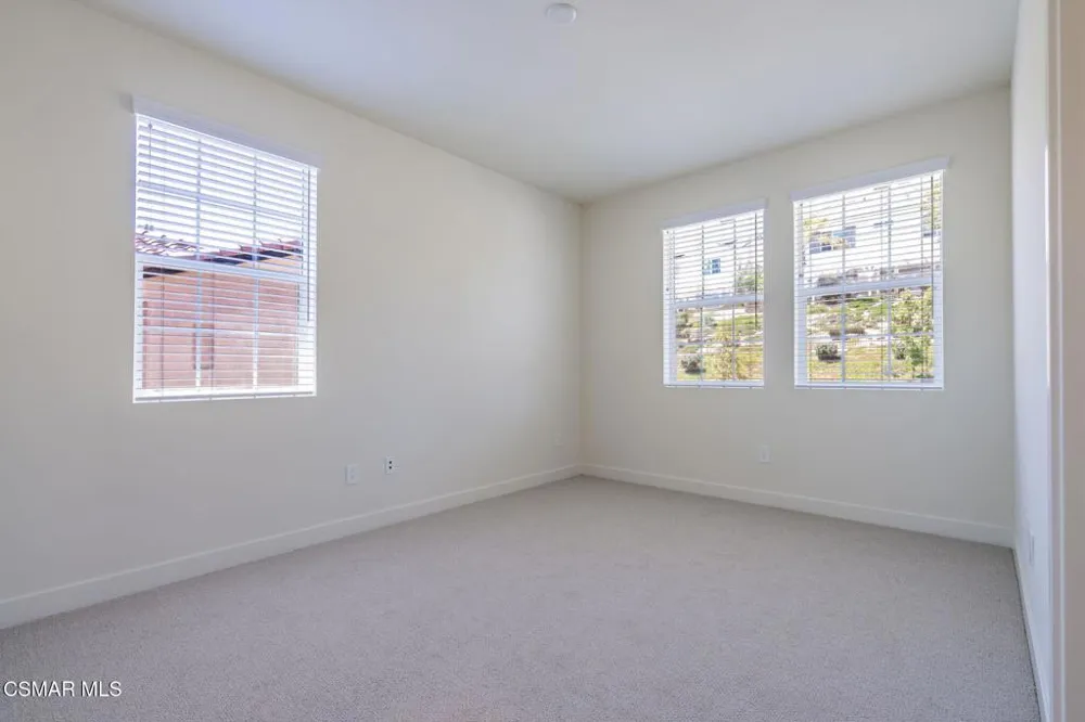4683 Summit Avenue Simi Valley, CA 93063