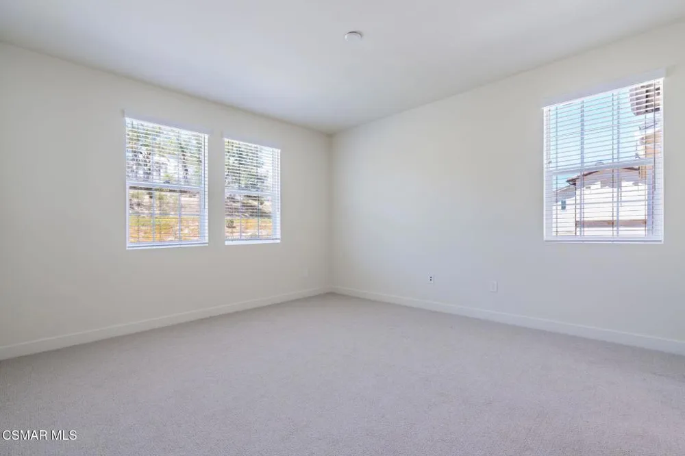 4683 Summit Avenue Simi Valley, CA 93063