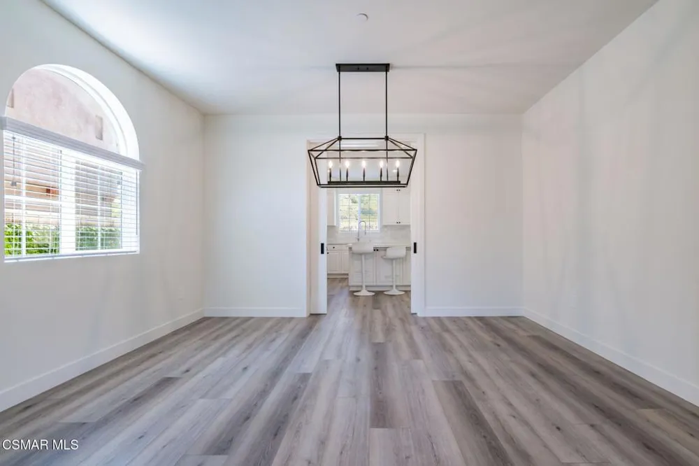4683 Summit Avenue Simi Valley, CA 93063