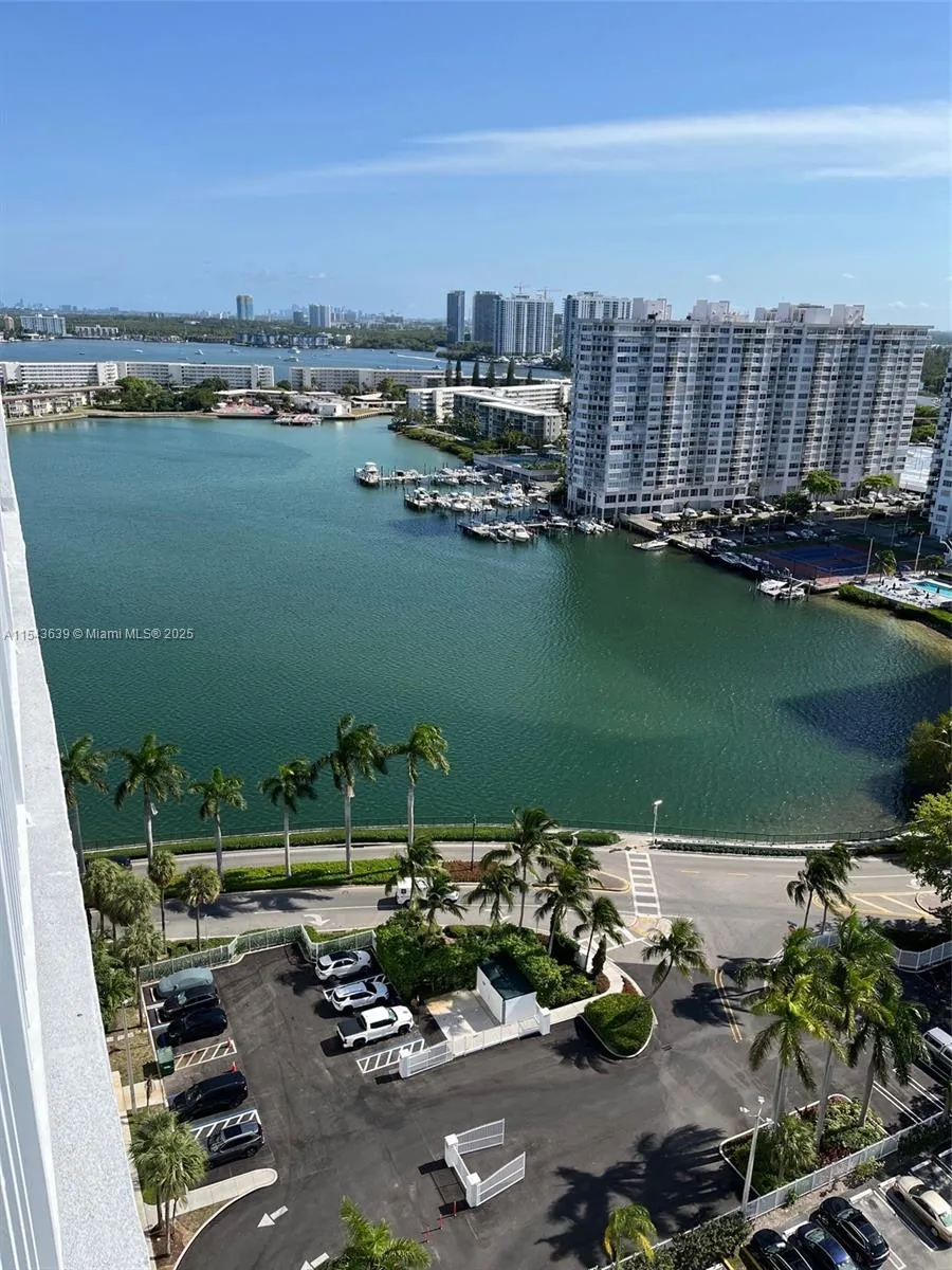 2801 NE 183rd St #2103W Aventura, FL 33160