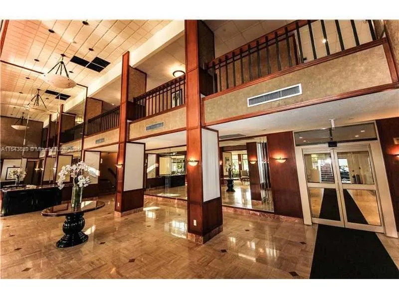 2801 NE 183rd St #2103W Aventura, FL 33160