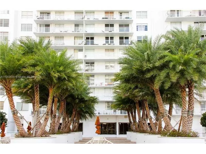 2801 NE 183rd St #2103W Aventura, FL 33160