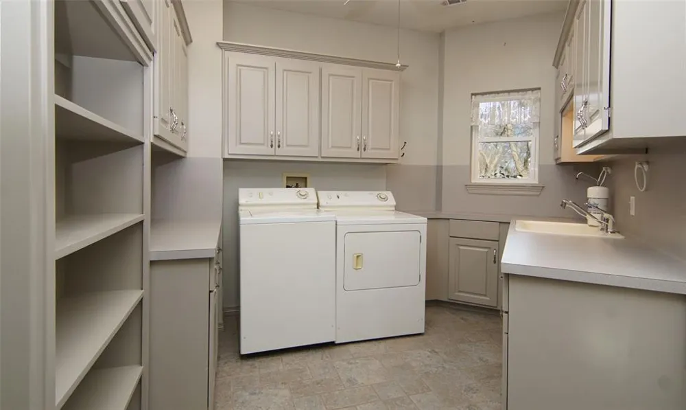 497 Private Road 5975 Yantis, TX 75497