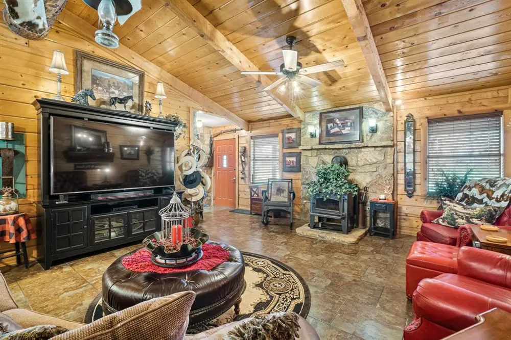 4155 County Road 188 Stephenville, TX 76401