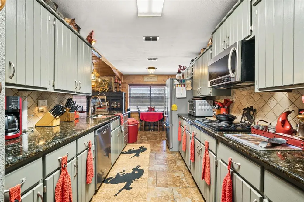 4155 County Road 188 Stephenville, TX 76401