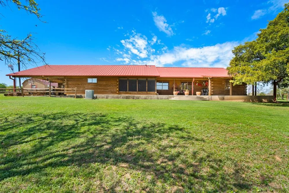 4155 County Road 188 Stephenville, TX 76401
