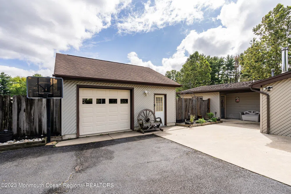 375 Cook Road Jackson, NJ 08527