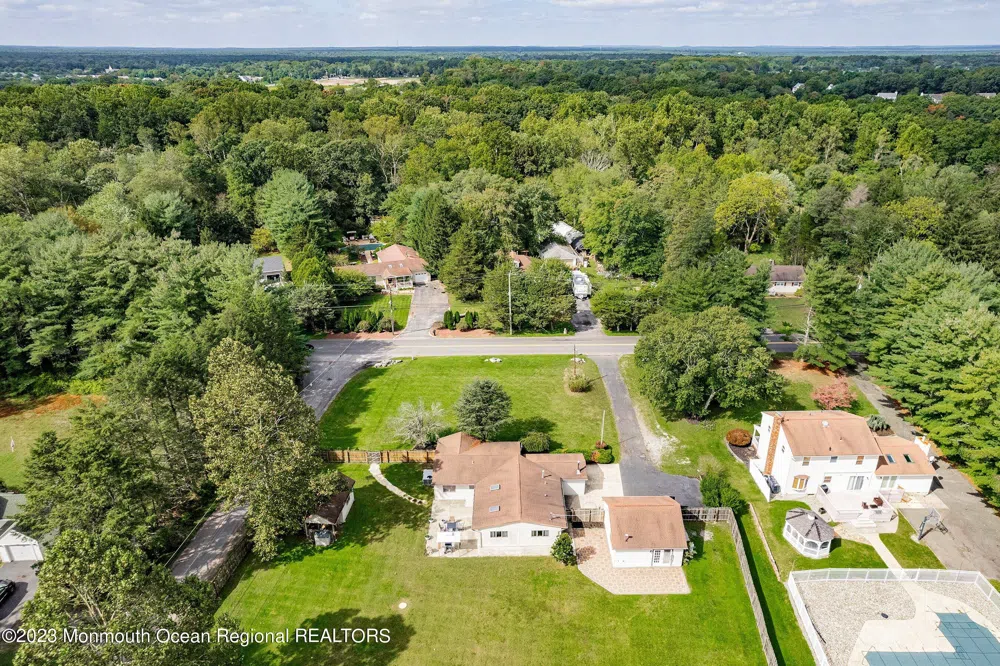 375 Cook Road Jackson, NJ 08527