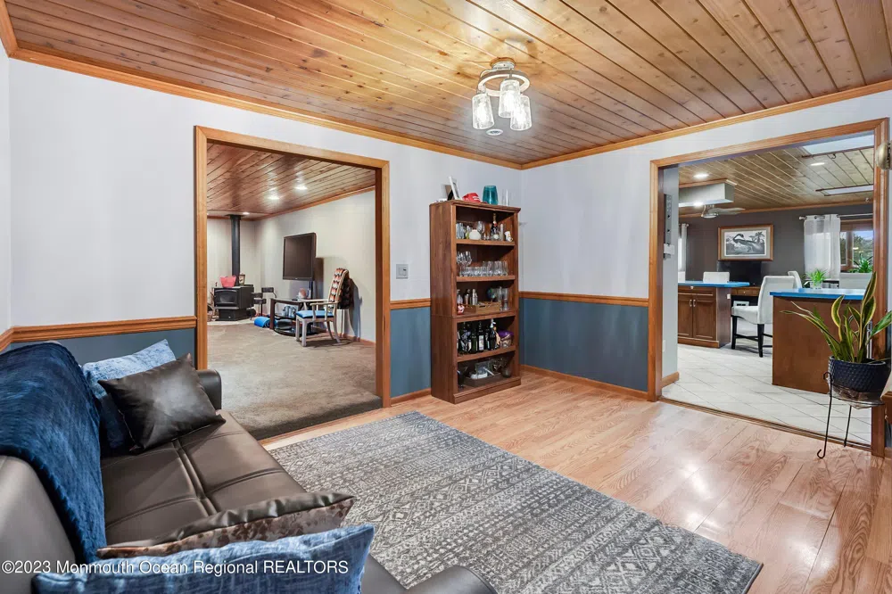 375 Cook Road Jackson, NJ 08527