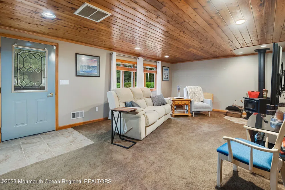 375 Cook Road Jackson, NJ 08527