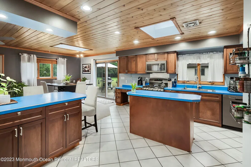 375 Cook Road Jackson, NJ 08527