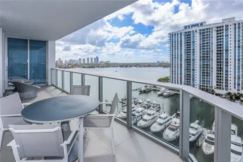 17301 Biscayne Blvd #1201