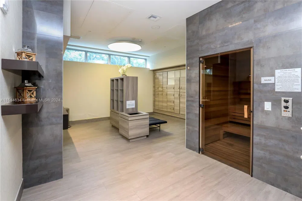 17301 Biscayne Blvd #1201 North Miami Beach, FL 33160