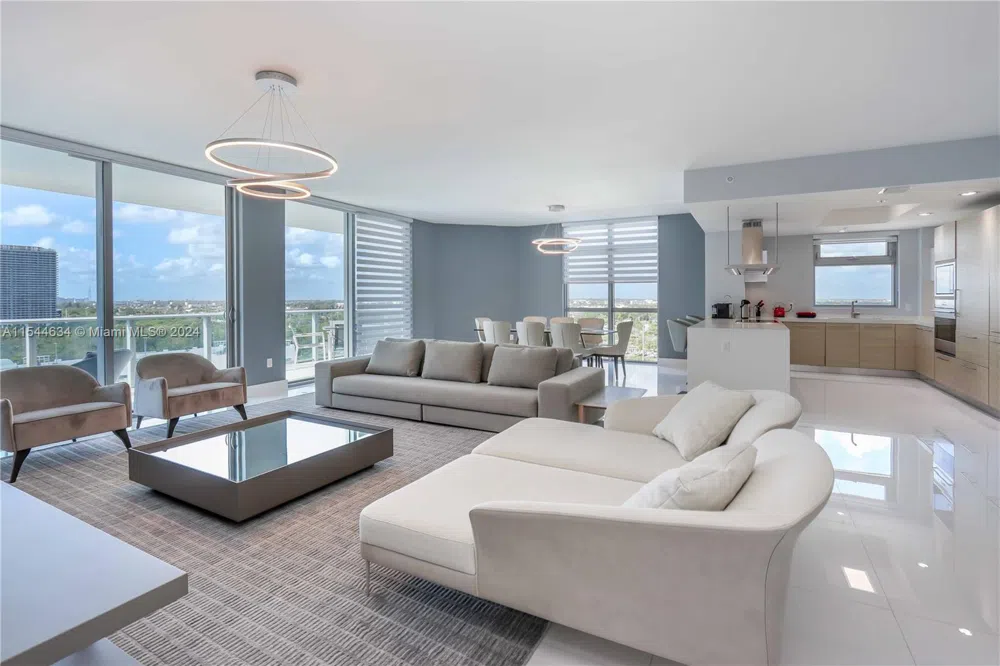 17301 Biscayne Blvd #1201 North Miami Beach, FL 33160