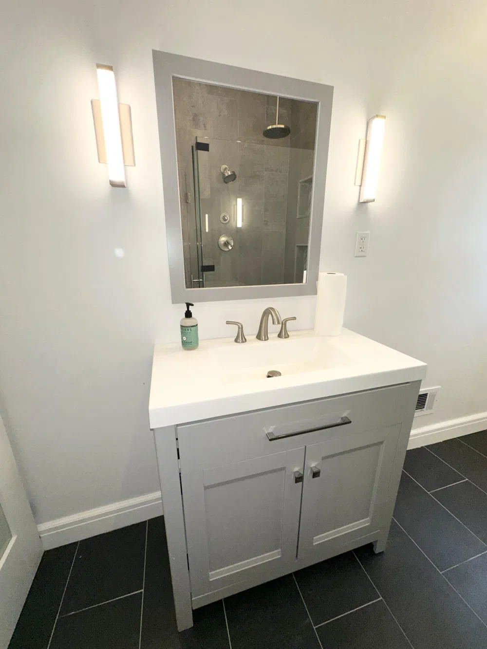 1110 Concord Avenue #3 Detroit, MI 48207