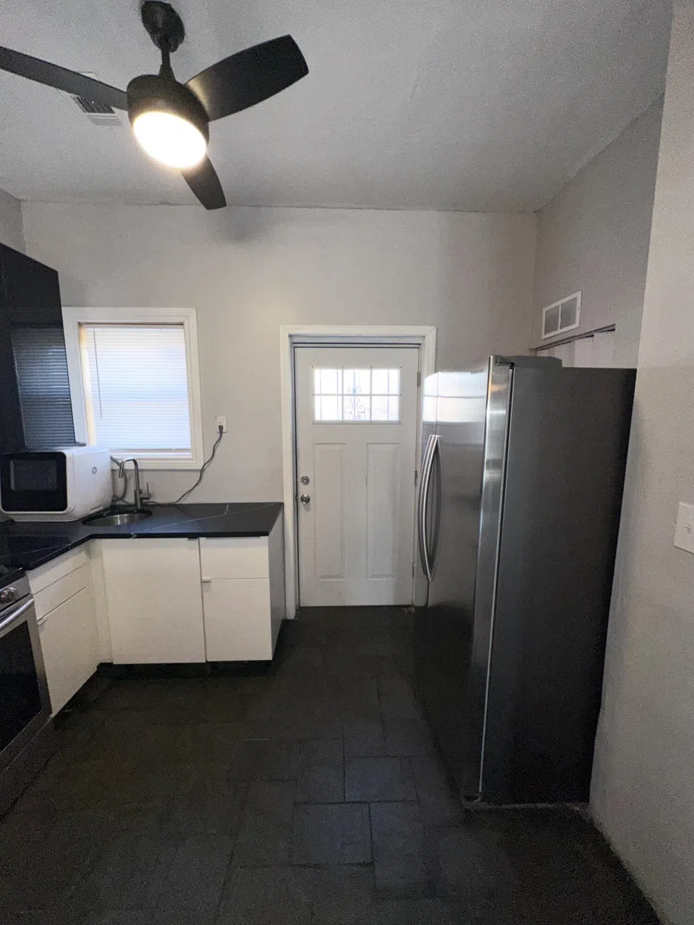 1110 Concord Avenue #3 Detroit, MI 48207