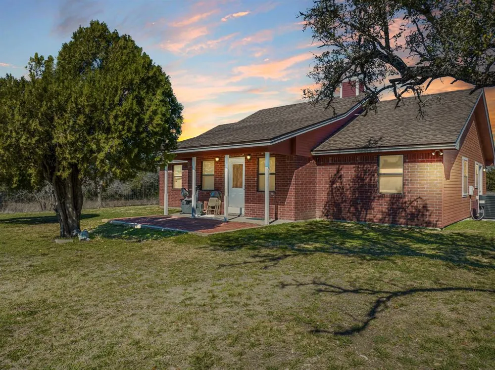 7402 CR 137 Gatesville, TX 76528