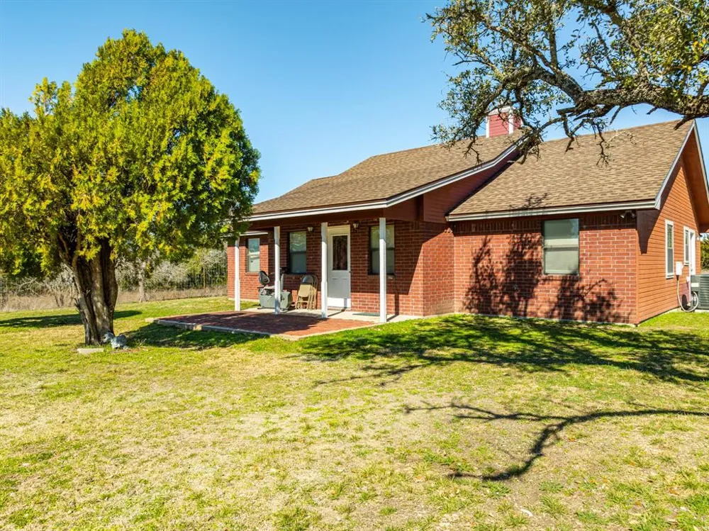 7402 CR 137 Gatesville, TX 76528