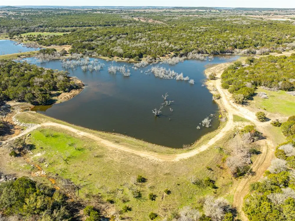 7402 CR 137 Gatesville, TX 76528