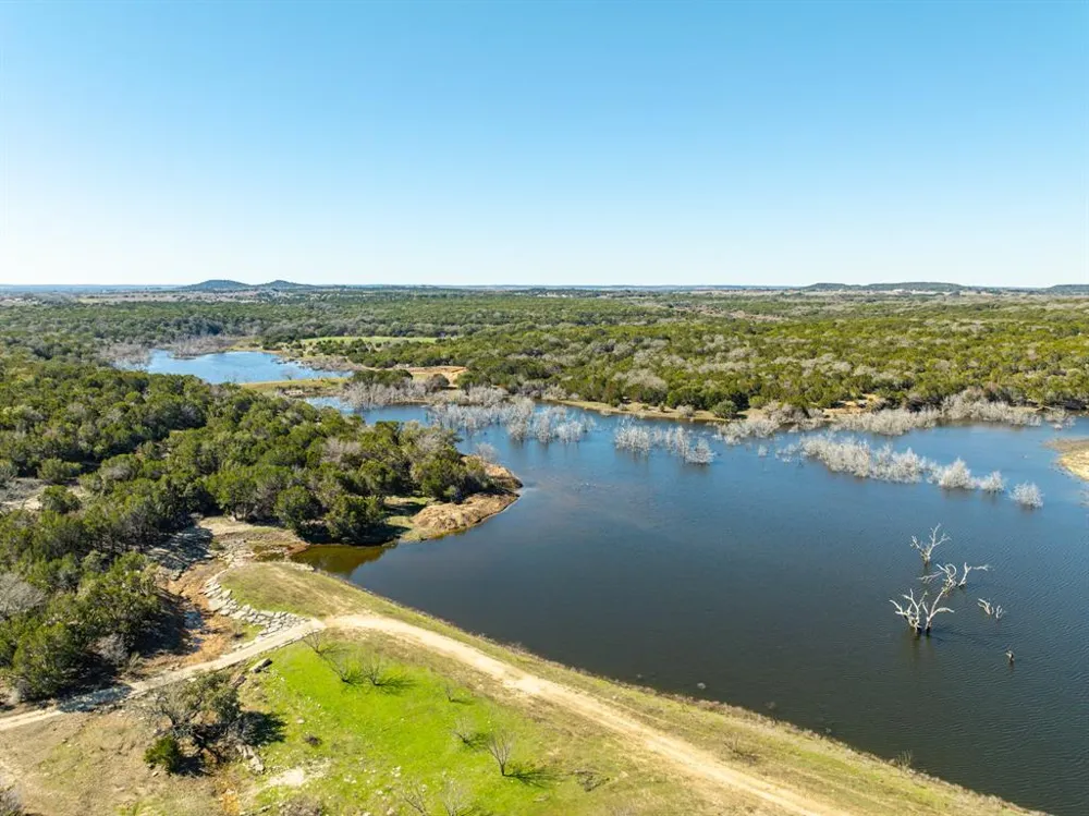 7402 CR 137 Gatesville, TX 76528