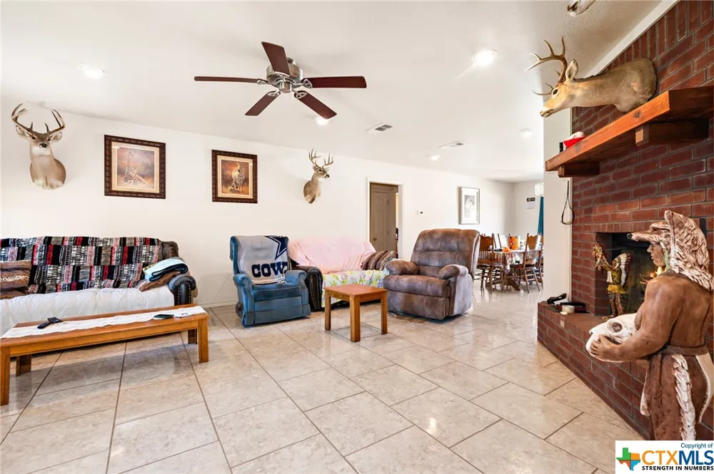 7402 CR 137 Gatesville, TX 76528