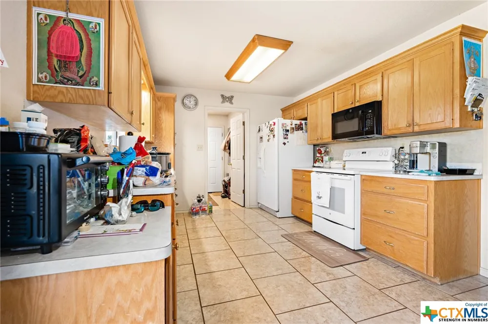 7402 CR 137 Gatesville, TX 76528