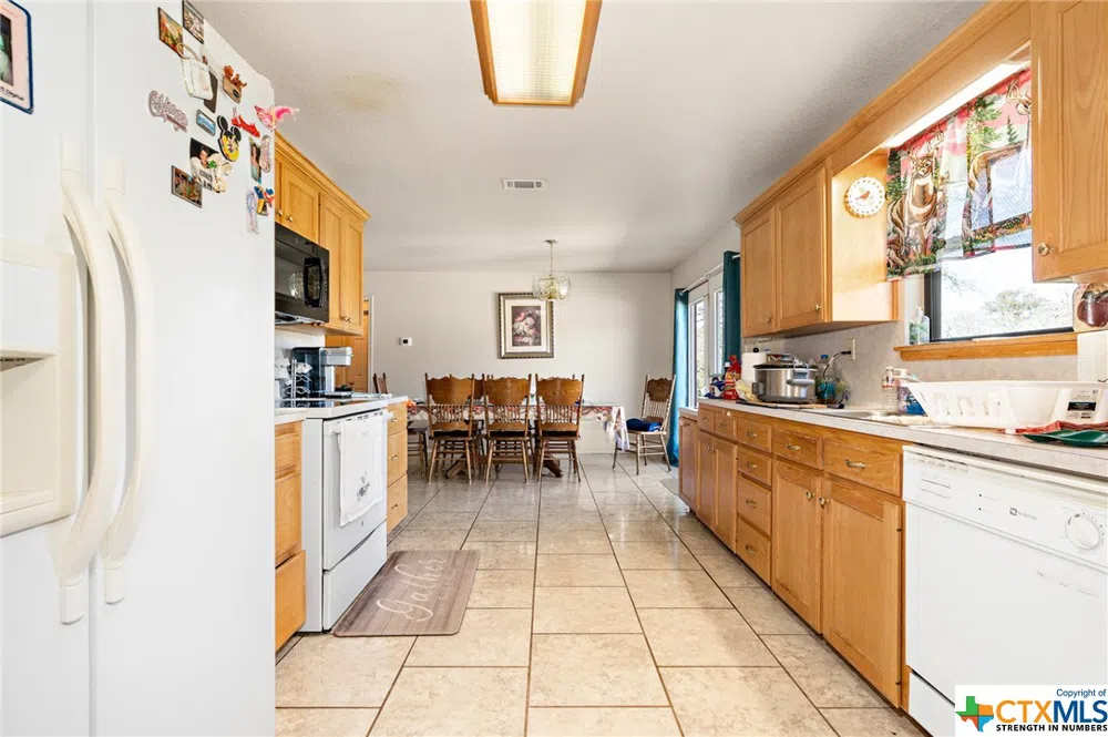 7402 CR 137 Gatesville, TX 76528