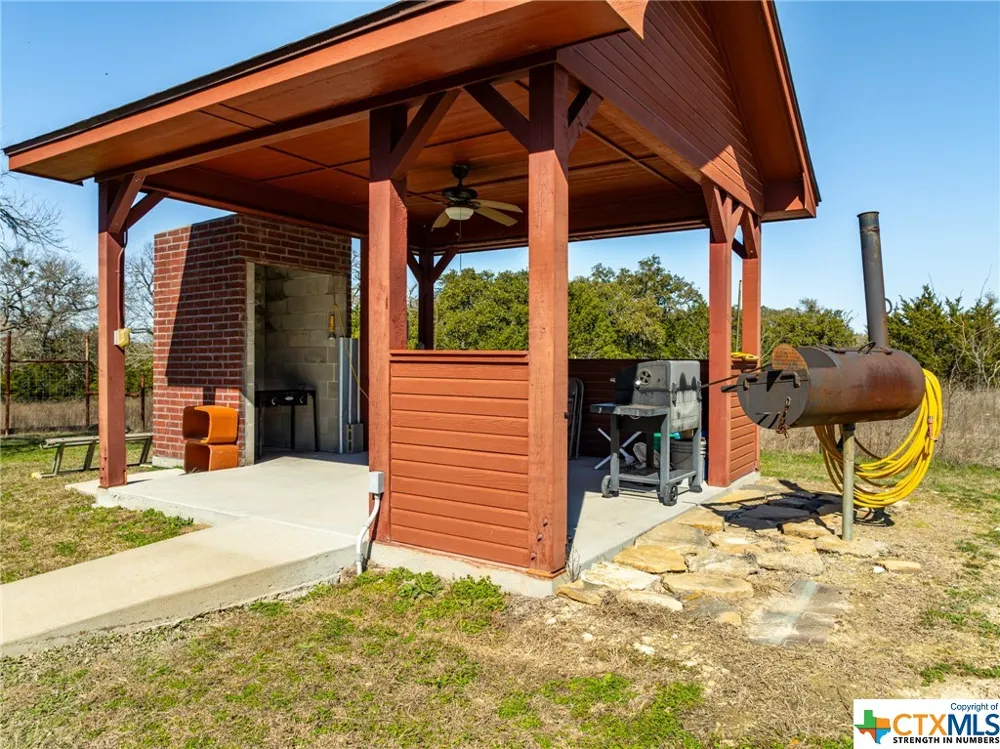 7402 CR 137 Gatesville, TX 76528