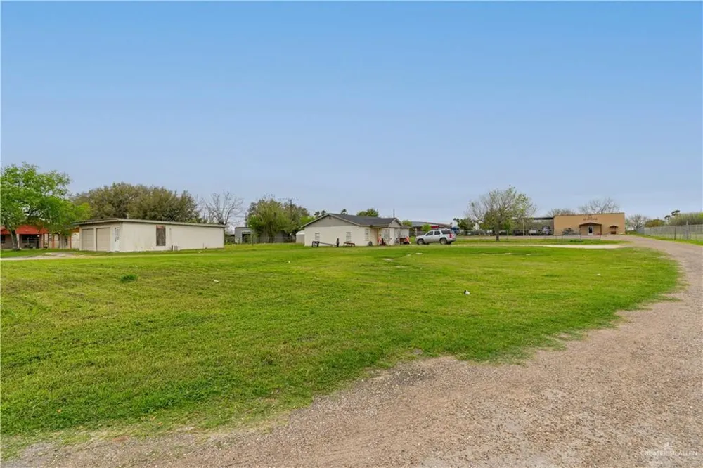 805 Foster Drive Edinburg, TX 78542