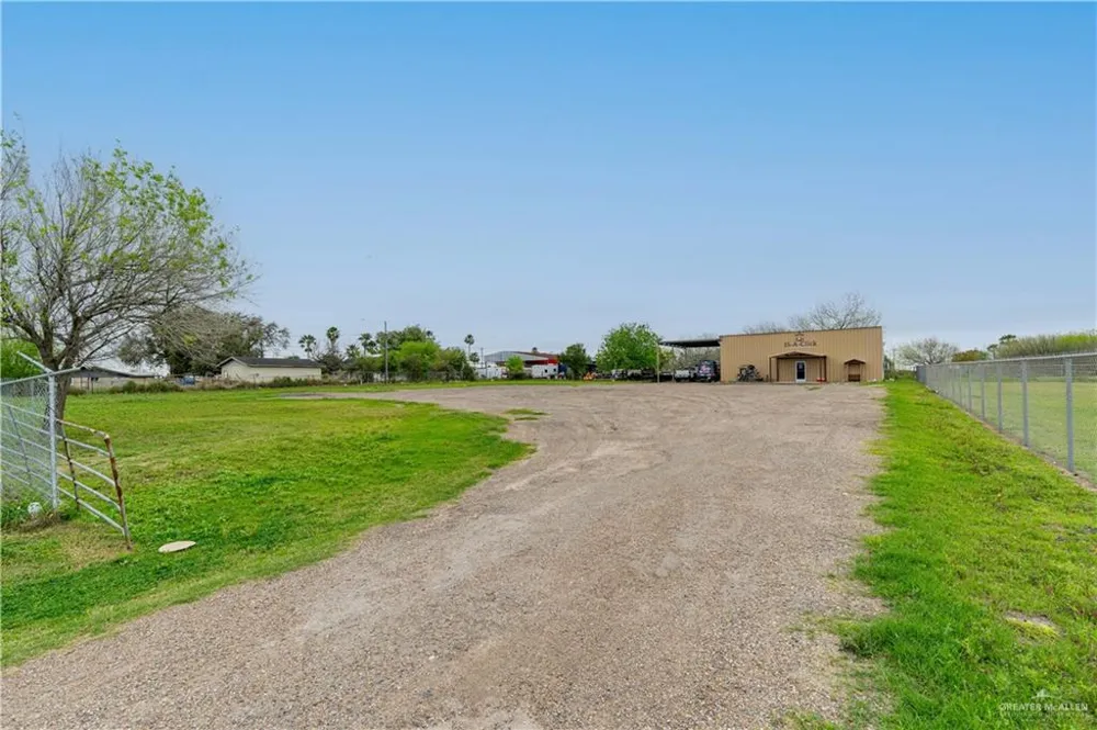 805 Foster Drive Edinburg, TX 78542