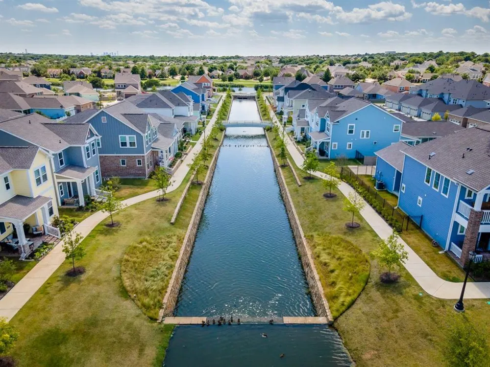 6105 Parker Boulevard North Richland Hills, TX 76180