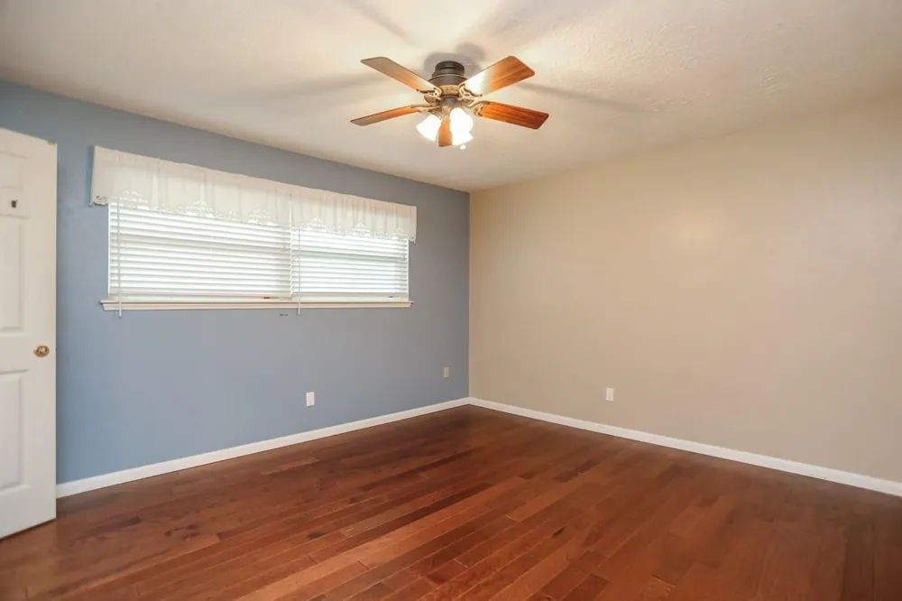 1809 Lazy Creek Ln Pearland, TX 77581