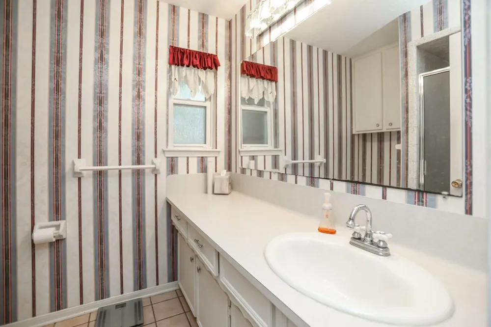 1809 Lazy Creek Ln Pearland, TX 77581