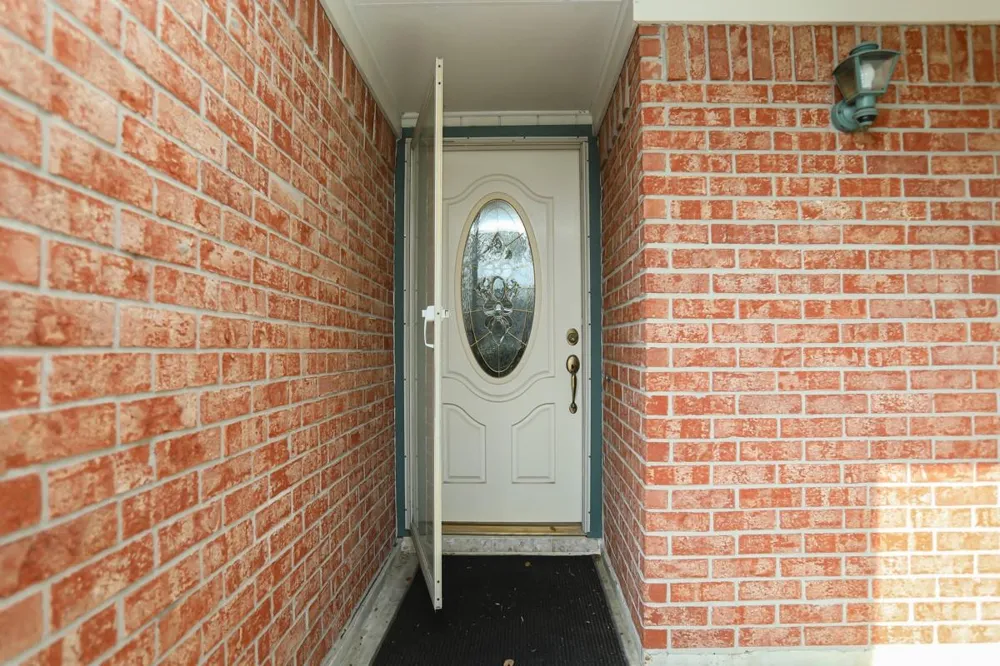 1809 Lazy Creek Ln Pearland, TX 77581