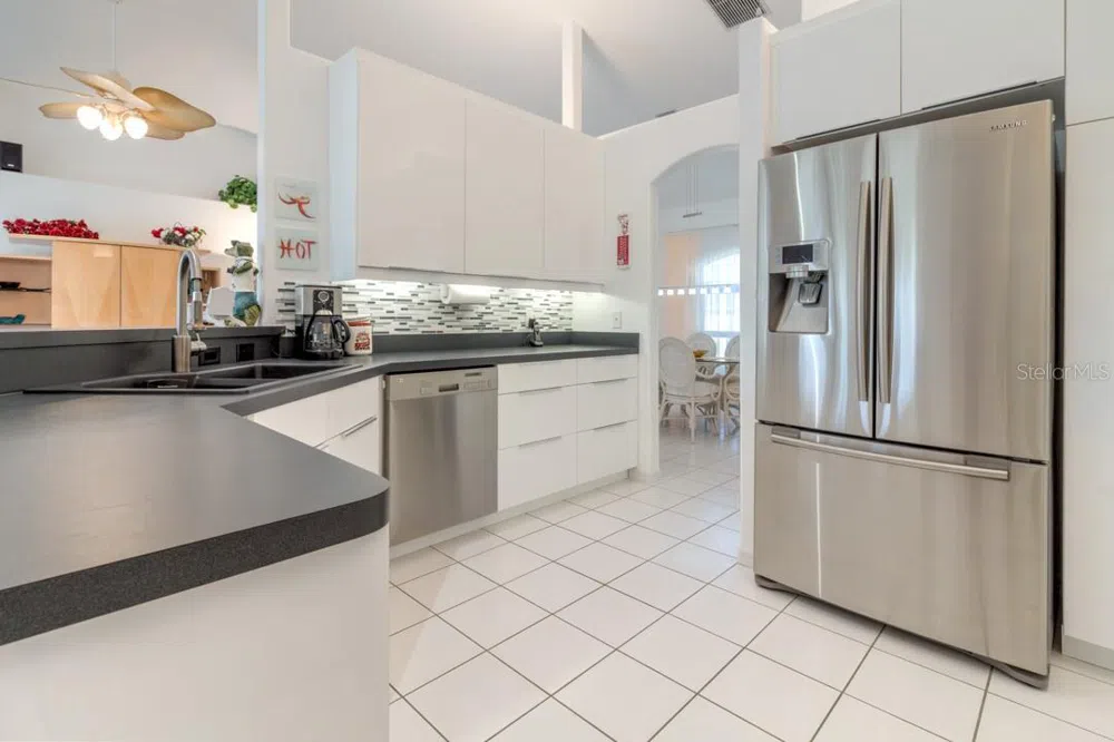 26 LONG MEADOW LANE Rotonda West, FL 33947