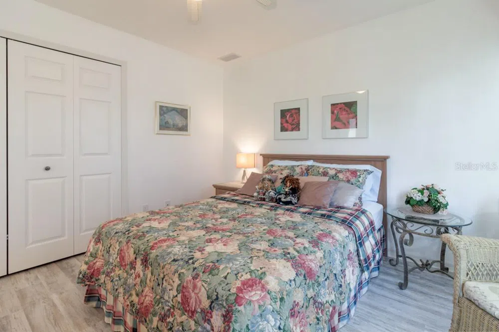 26 LONG MEADOW LANE Rotonda West, FL 33947