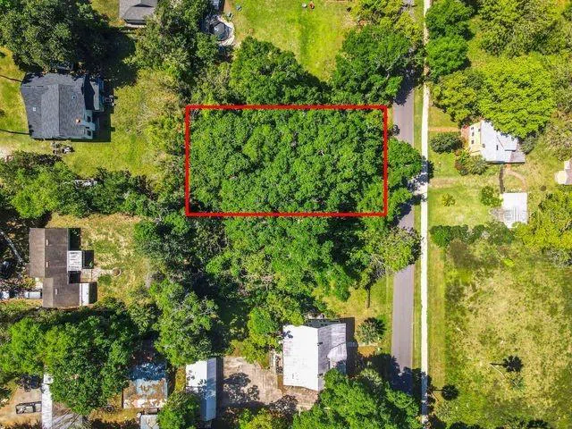 GARDEN STREET Lake Helen, FL 32744