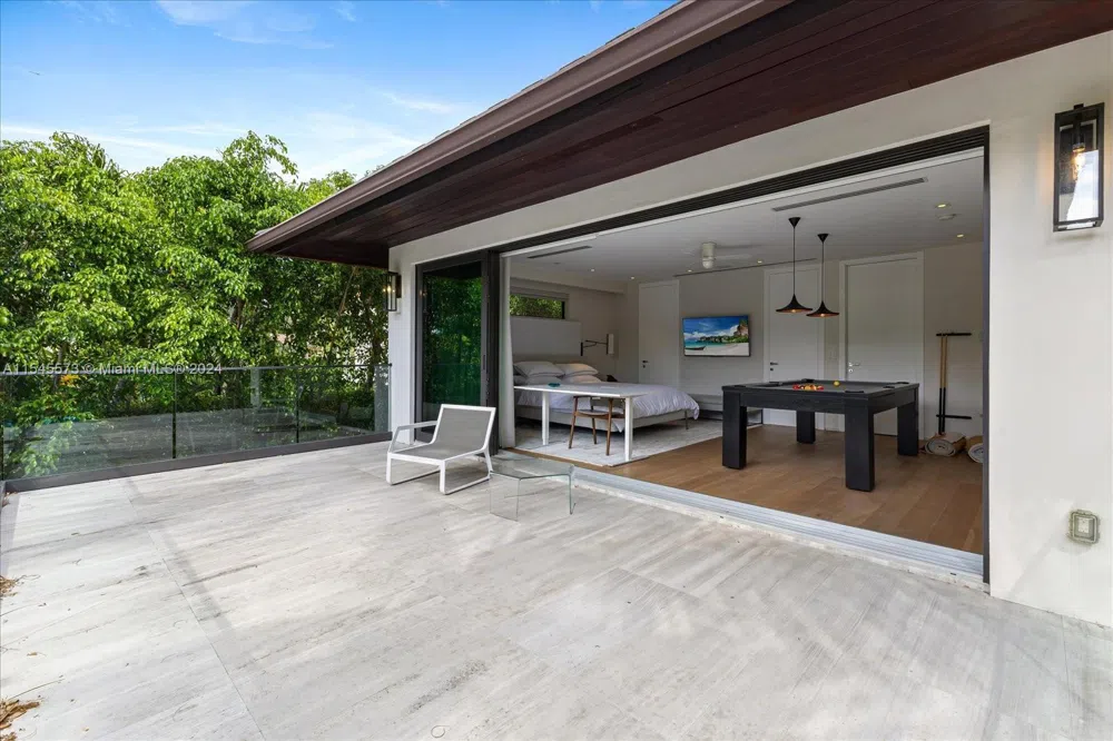 401 E Rivo Alto Dr Miami Beach, FL 33139